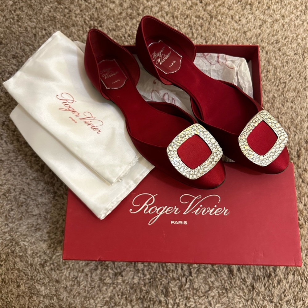 Roger Vivier Red Satin Ballerina Chips, Euro 38.5, US 9, w box, bags & tags